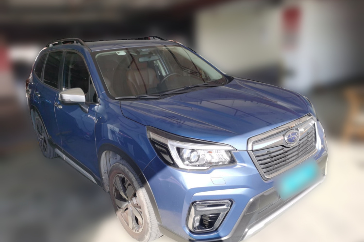 斯巴鲁 森林人 2019款 2.0i 智擎运动版车身外观3