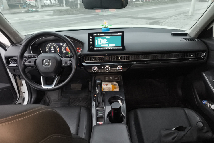 本田 型格 2023款 240TURBO CVT智享版中控内饰12