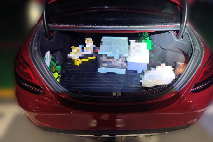 奔驰C级 2020款 改款 C 200 L 时尚型运动版中控内饰23