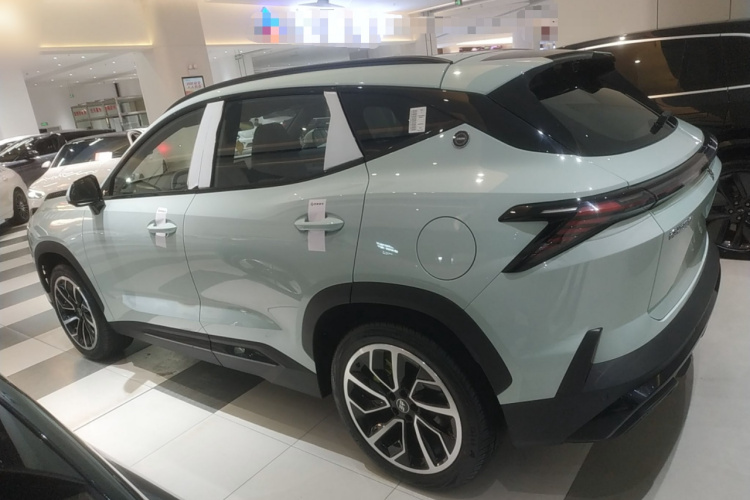 捷途山海L6 2024款 1.5TD DHT ULTRA车身外观4