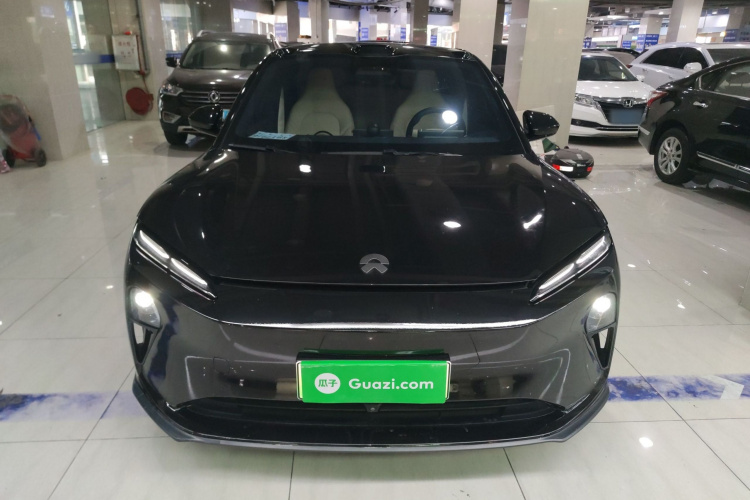 蔚来ET5 2022款 75kWh车身外观2