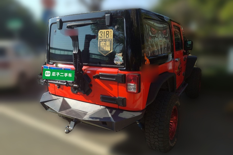 Jeep 牧马人 2012款 3.6L Sahara 两门版车身外观6005