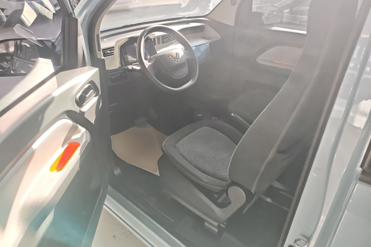 五菱汽车 宏光MINIEV 2020款 自在款 磷酸铁锂中控内饰7003