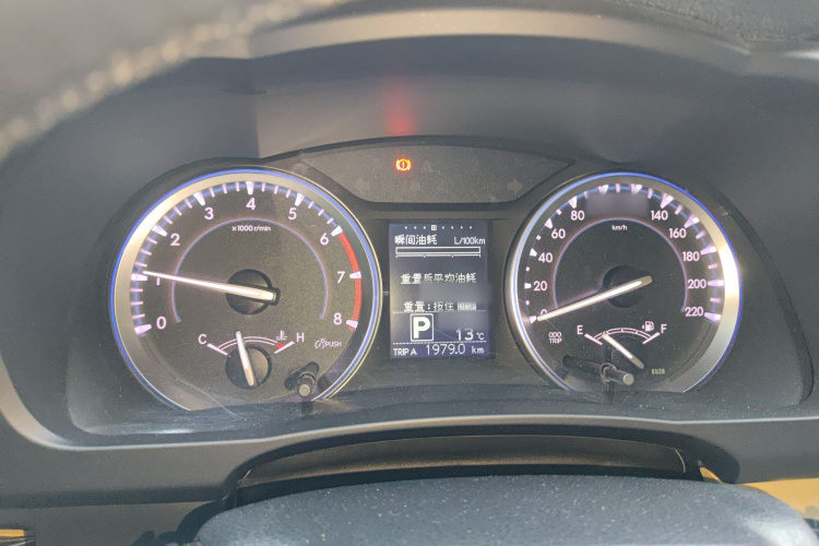 丰田 汉兰达 2017款 2.0T 两驱精英版 5座局部细节14