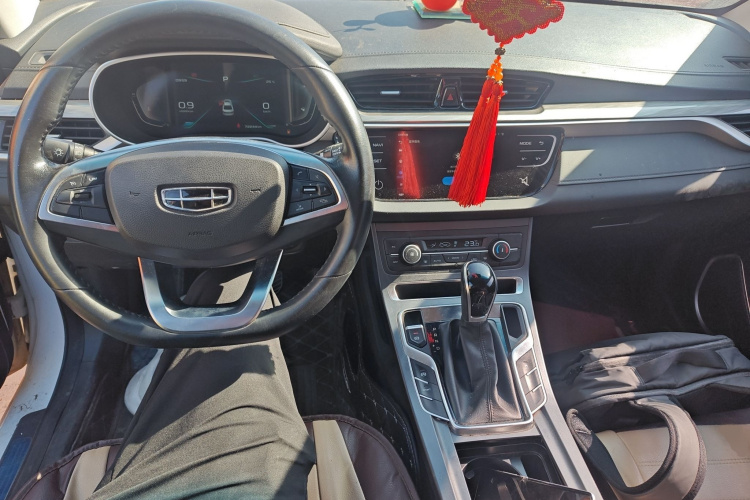 吉利汽车 帝豪 2019款 领军版 1.5L CVT向上亚运版 国VI中控内饰7002