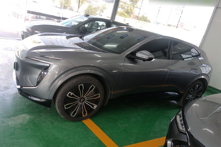 阿维塔07 2024款 Max增程版车身外观6003