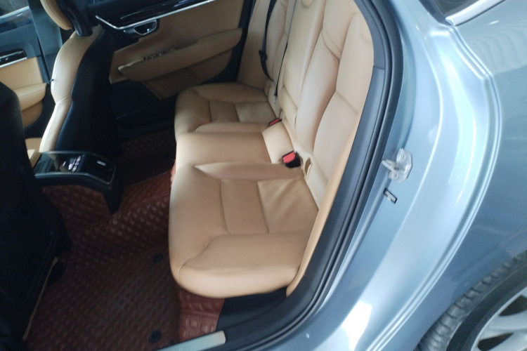 沃尔沃S90 2017款 T5 智远版中控内饰7004