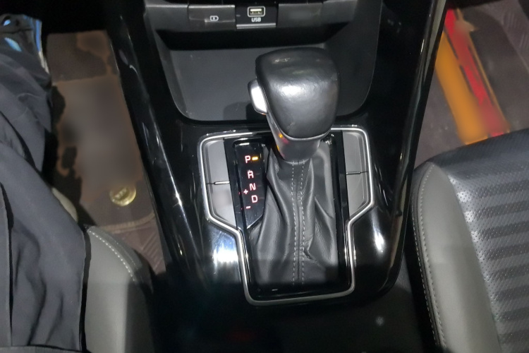 起亚 智跑 2019款 2.0L 自动智享豪华版局部细节18