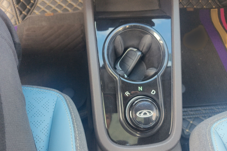 奇瑞 小蚂蚁 2023款 301km 挚爱版 磷酸铁锂局部细节18