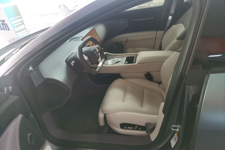 阿维塔12 2024款 700 三激光后驱奢享版局部细节19