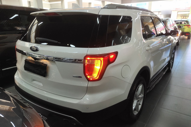 福特 探险者（平行进口） 平行进口2.3自动 车身外观7