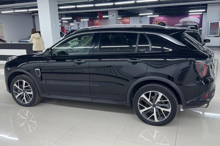 领克01 2017款 2.0T 四驱劲Pro版车身外观6005