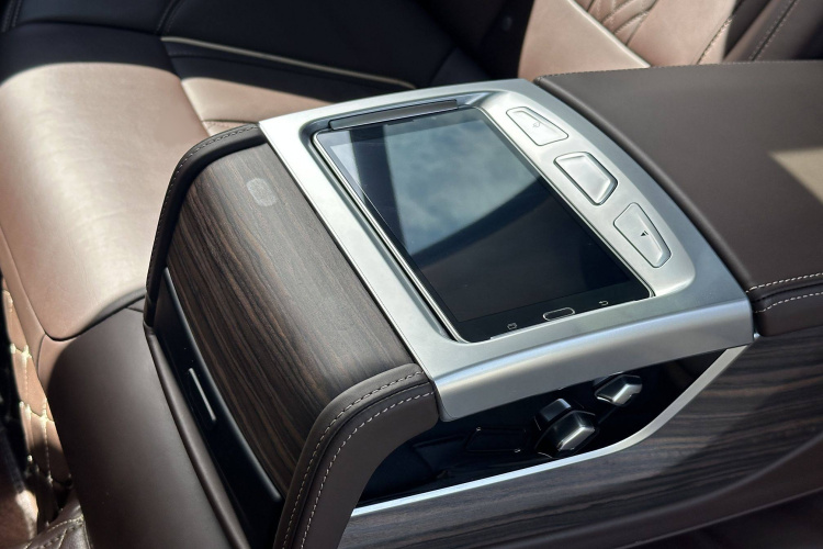 宝马5系 2020款 530Li 尊享型 豪华套装中控内饰7005