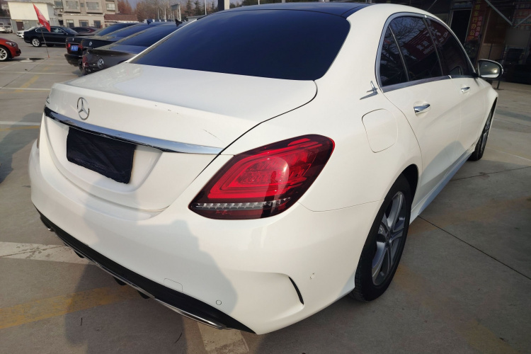 奔驰C级 2019款 C 260 L 运动版车身外观6005