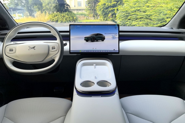 小鹏G7 2025款 702 超长续航 Ultra中控内饰7002