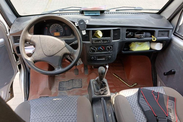 五菱汽车 五菱之光 2020款 1.2L 实用型 国VI LSI中控内饰7002