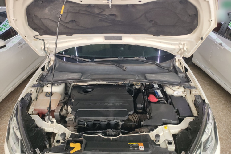 福特 福睿斯 2017款 改款 1.5L 自动舒适型机舱底盘24