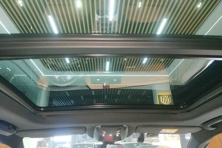 DS 7 2018款 45THP 里沃利先锐版中控内饰22