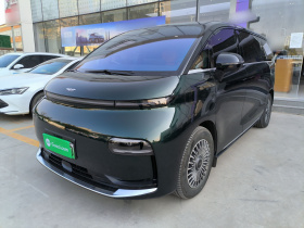 吉利银河 翼真L380 2025款 805km旗舰版四驱