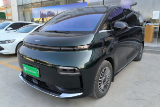 吉利银河 翼真L380 2025款 805km旗舰版四驱