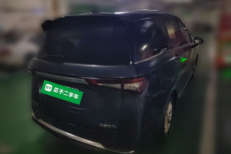 五菱汽车 五菱佳辰 2022款 1.5T CVT智享豪华型车身外观6005