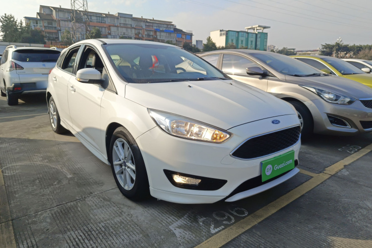 福特 福克斯 2017款 两厢 EcoBoost 125 自动超能风尚型智行版车身外观6002