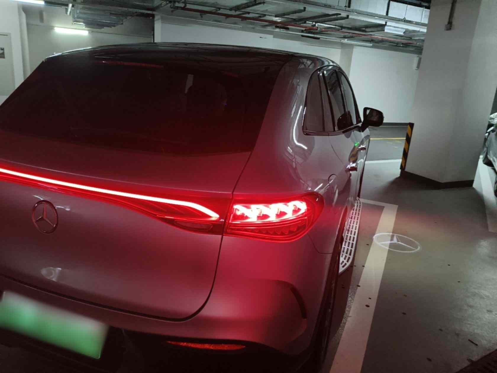 奔驰EQE SUV 2023款 500 4MATIC 特别版(5)