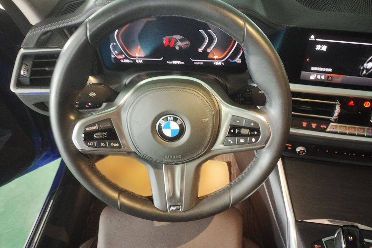 宝马3系 2020款 325i M运动套装局部细节9001