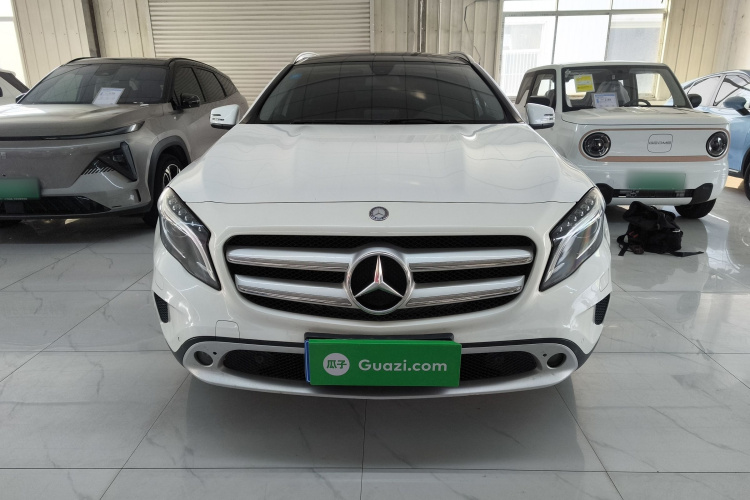 奔驰GLA 2016款 GLA 200 时尚型车身外观2