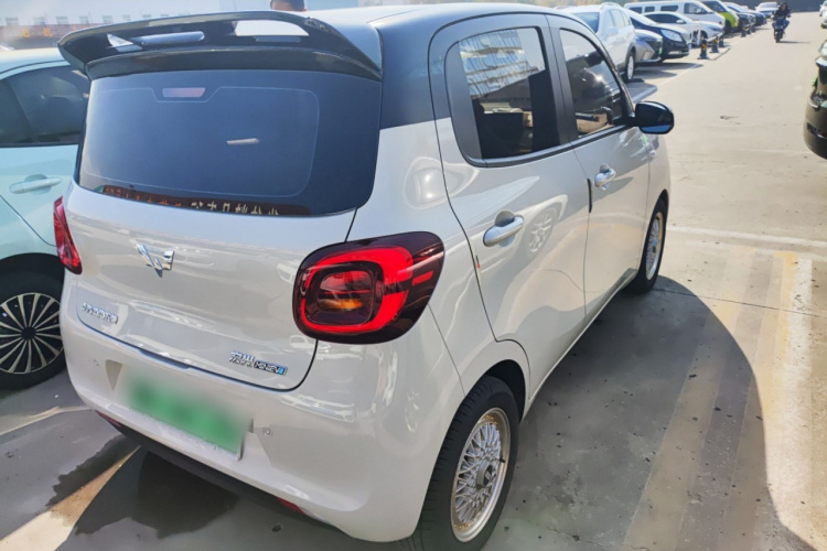 五菱汽车 宏光MINIEV 2025款 四门版 臻享+款车身外观7