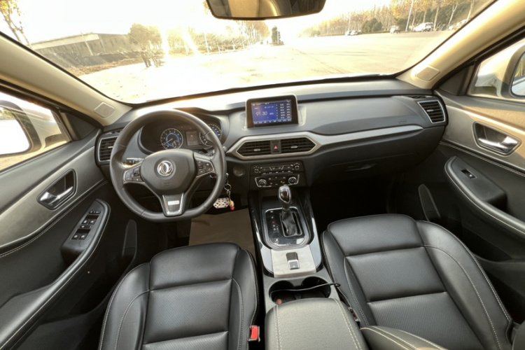 东风风光 风光S560 2019款 1.8L CVT精英型中控内饰7013