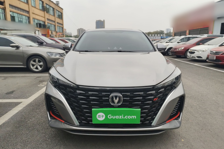 长安 逸动 2023款 畅享版 PLUS 蓝鲸NE 1.4T GDI DCT尊贵版车身外观2