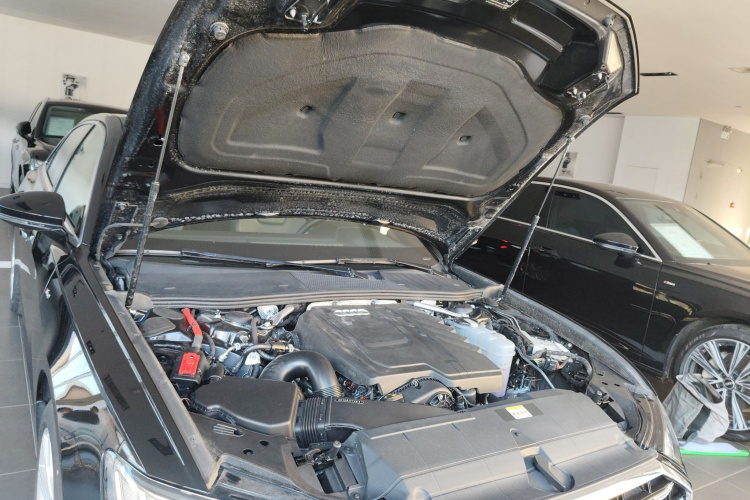 奥迪A6L 2024款 45 TFSI 臻选动感型局部细节24