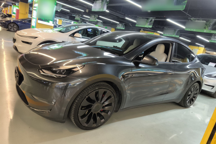 特斯拉 Model Y 2021款 Performance高性能全轮驱动版车身外观6003