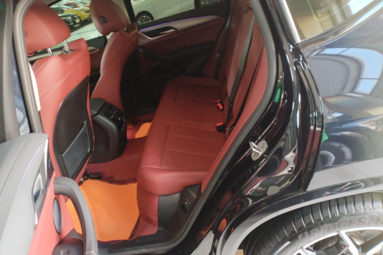 宝马X4 2022款 xDrive 25i M运动套装中控内饰7004