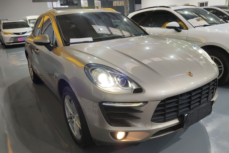 保时捷 2014款 Macan 2.0T车身外观6002