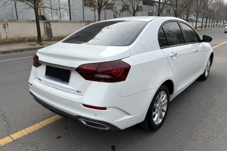 吉利汽车 帝豪 2021款 UP 1.5L CVT豪华型车身外观6006