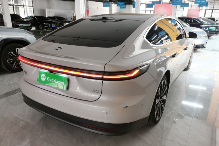 蔚来ET7 2024款 75kWh 行政版车身外观6005