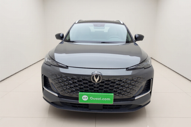 长安CS55PLUS 2024款 第三代 1.5T DCT尊贵型车身外观2