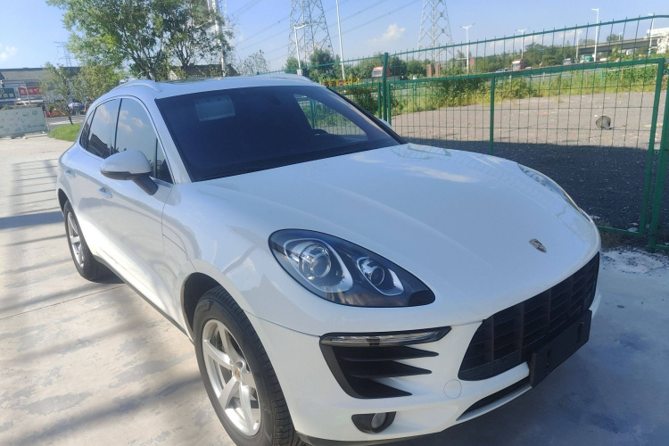 保时捷 2014款 Macan 2.0T车身外观3