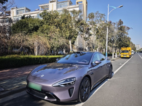 小米汽车 小米SU7 2024款 后驱超长续航高阶智驾Pro版