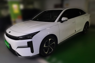 吉利银河 银河L6 2024款 125km PLUS 龙腾版