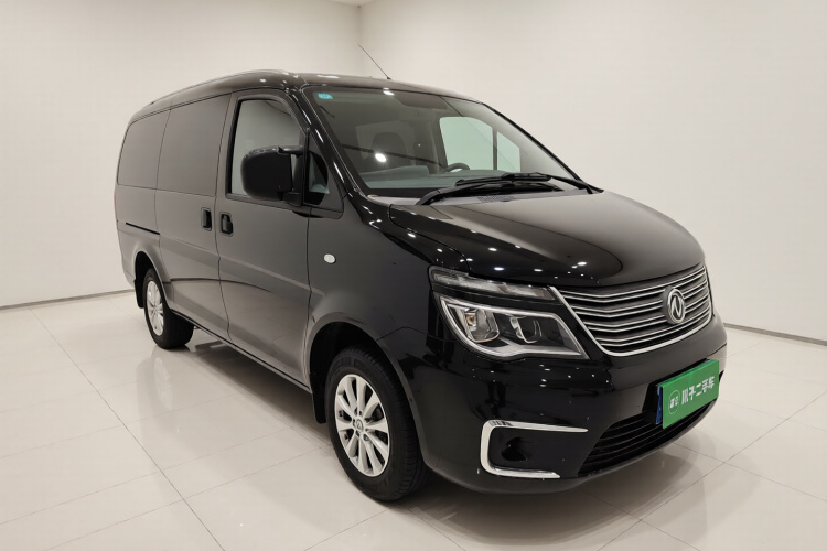 东风风行 菱智 2018款 M5L 1.6L 7座豪华型车身外观3