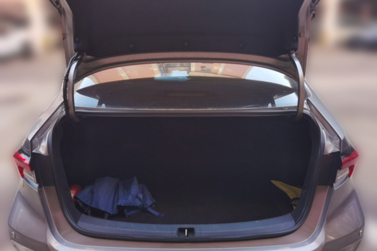 丰田 卡罗拉 2021款 1.2T S-CVT精英PLUS版局部细节23