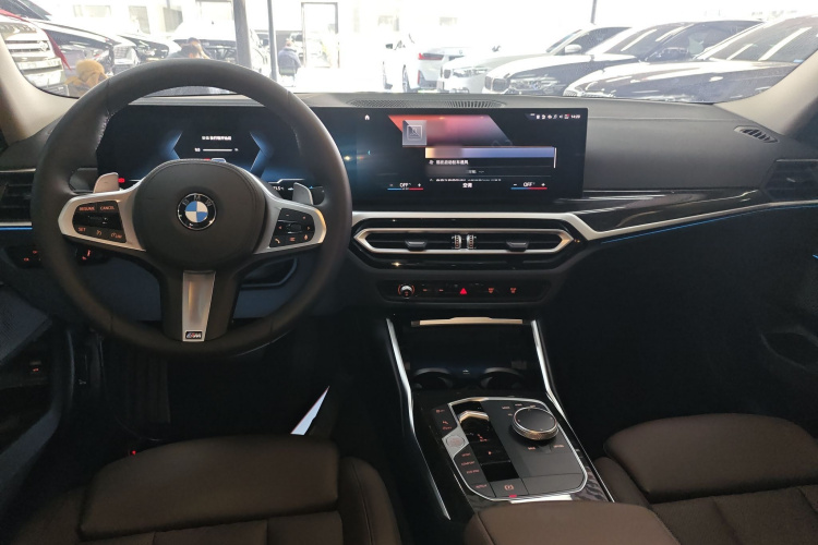 宝马3系 2023款 325Li M运动套装中控内饰12