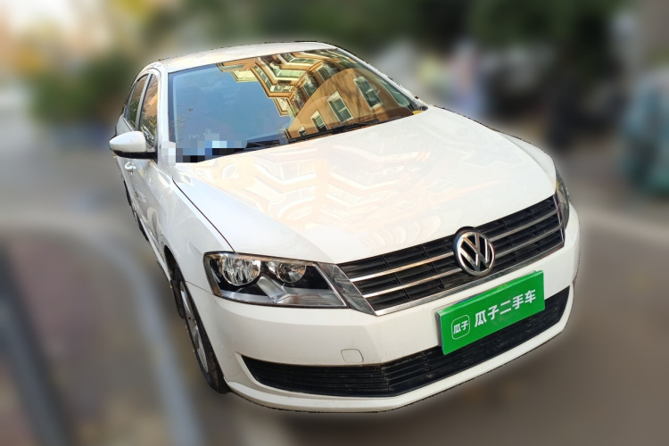 大众 朗逸 2013款 改款经典 1.6L 手动风尚版车身外观6002