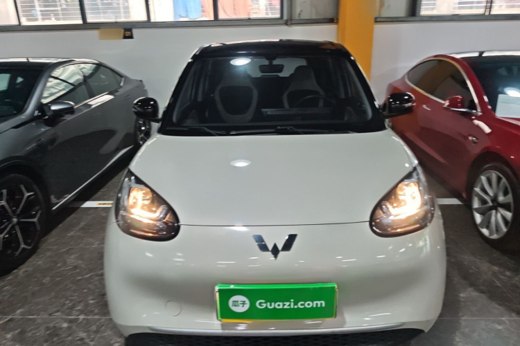 五菱汽车 五菱缤果 2023款 333km 快享款车身外观2