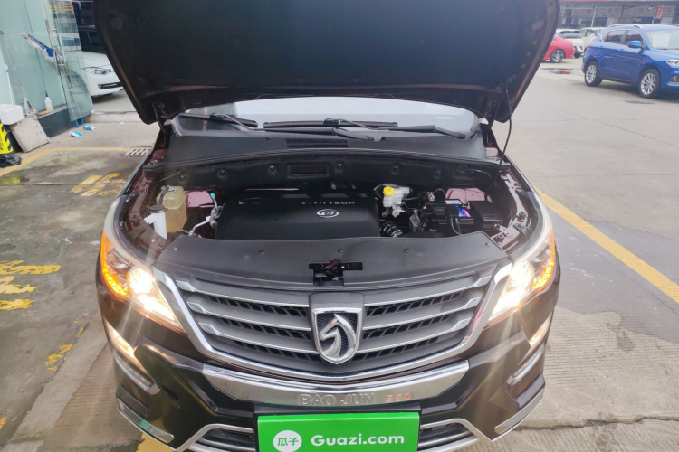 宝骏560 2016款 1.8L 手动精英型机舱底盘24