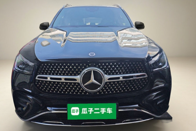 奔驰GLE 2024款 GLE 350 4MATIC 动感型车身外观2