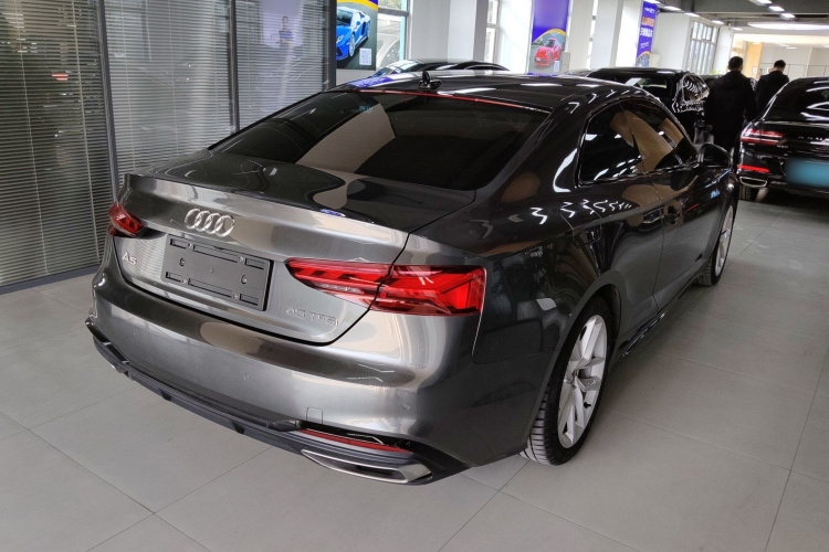 奥迪A5 2023款 Coupe 40 TFSI 时尚动感型车身外观7
